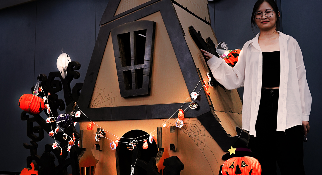 The Enchanting 3-Meter High Halloween Castle Carved with Spider X1！